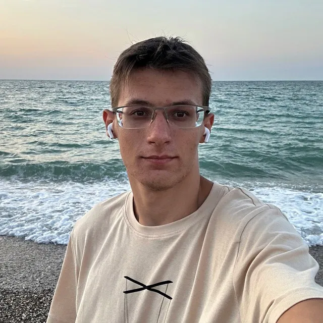 Данил Колбасенко